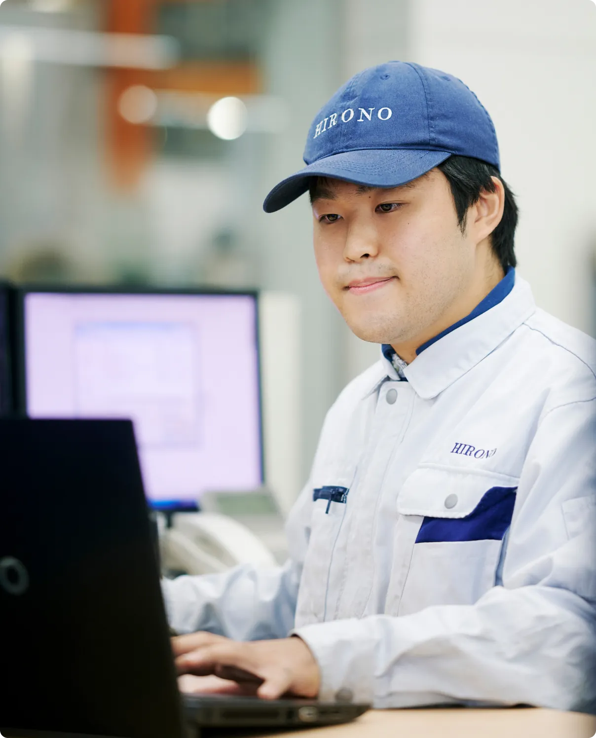 生産技術課の作業風景