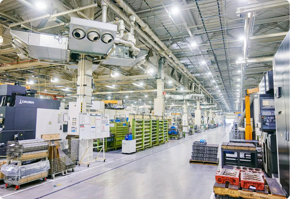 最新空調設備とLED照明の快適な工場内